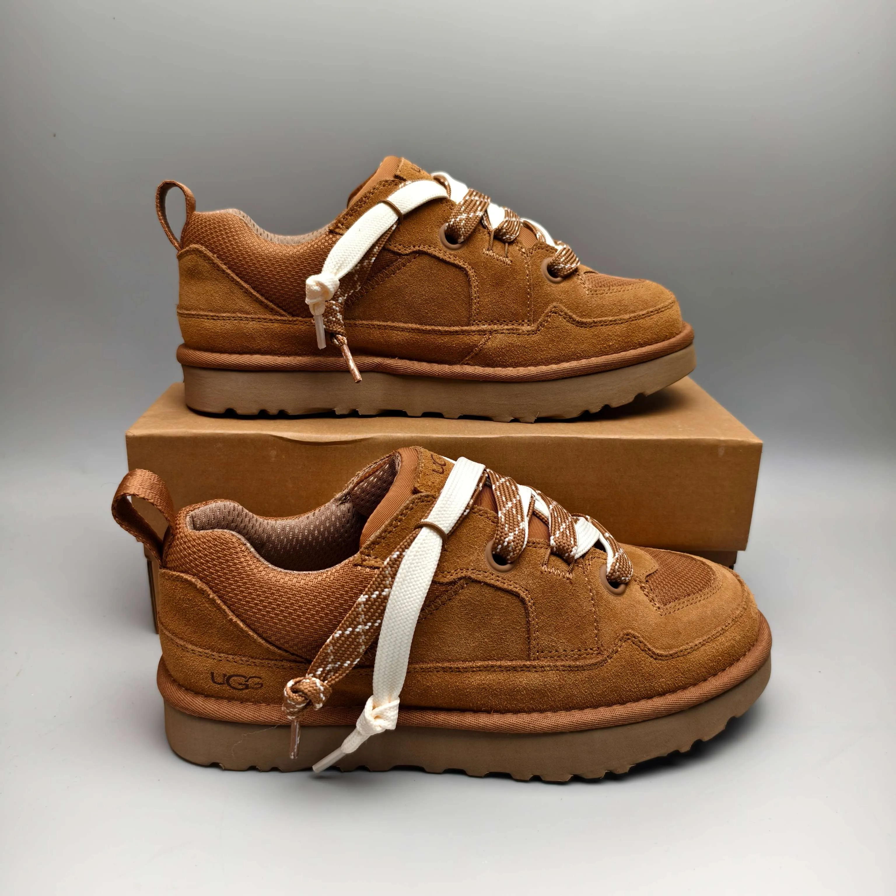💰560 UGG sheepskin all-in-one snow boots 8890 Spring and summer mesh sports and leisure style Color: Sand, Maroon, Black Size: 35-41?